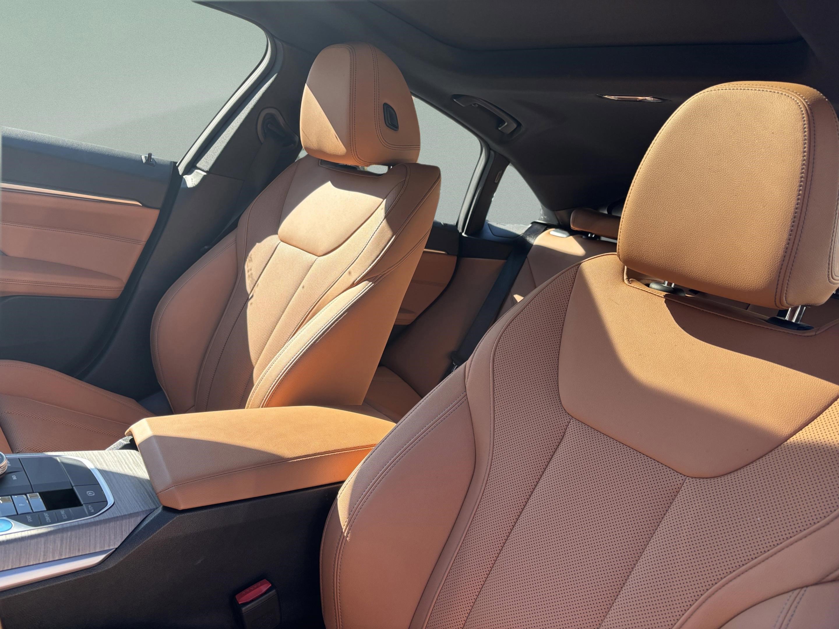 Used 2025 BMW i4 xDrive40i w/ Premium Package image 19