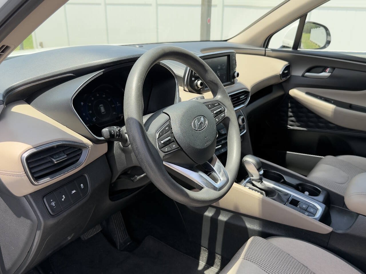 Used 2020 Hyundai Santa Fe SEL FWD image 14