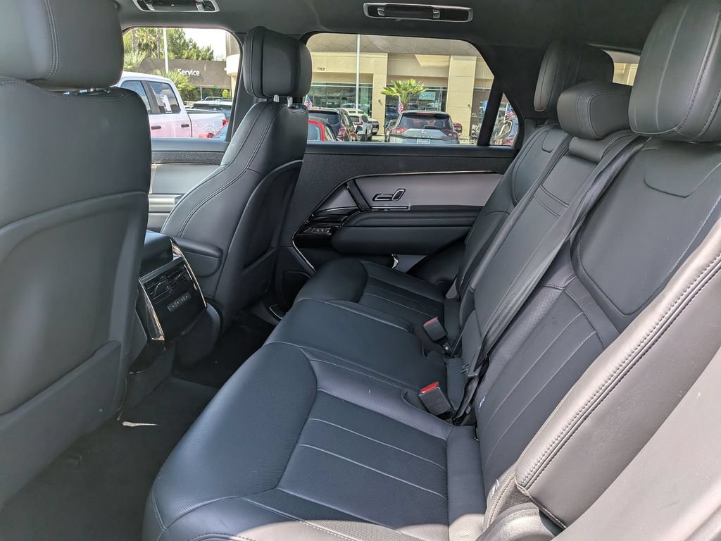 Used 2025 Land Rover Range Rover Sport SE AWD/4WD image 31