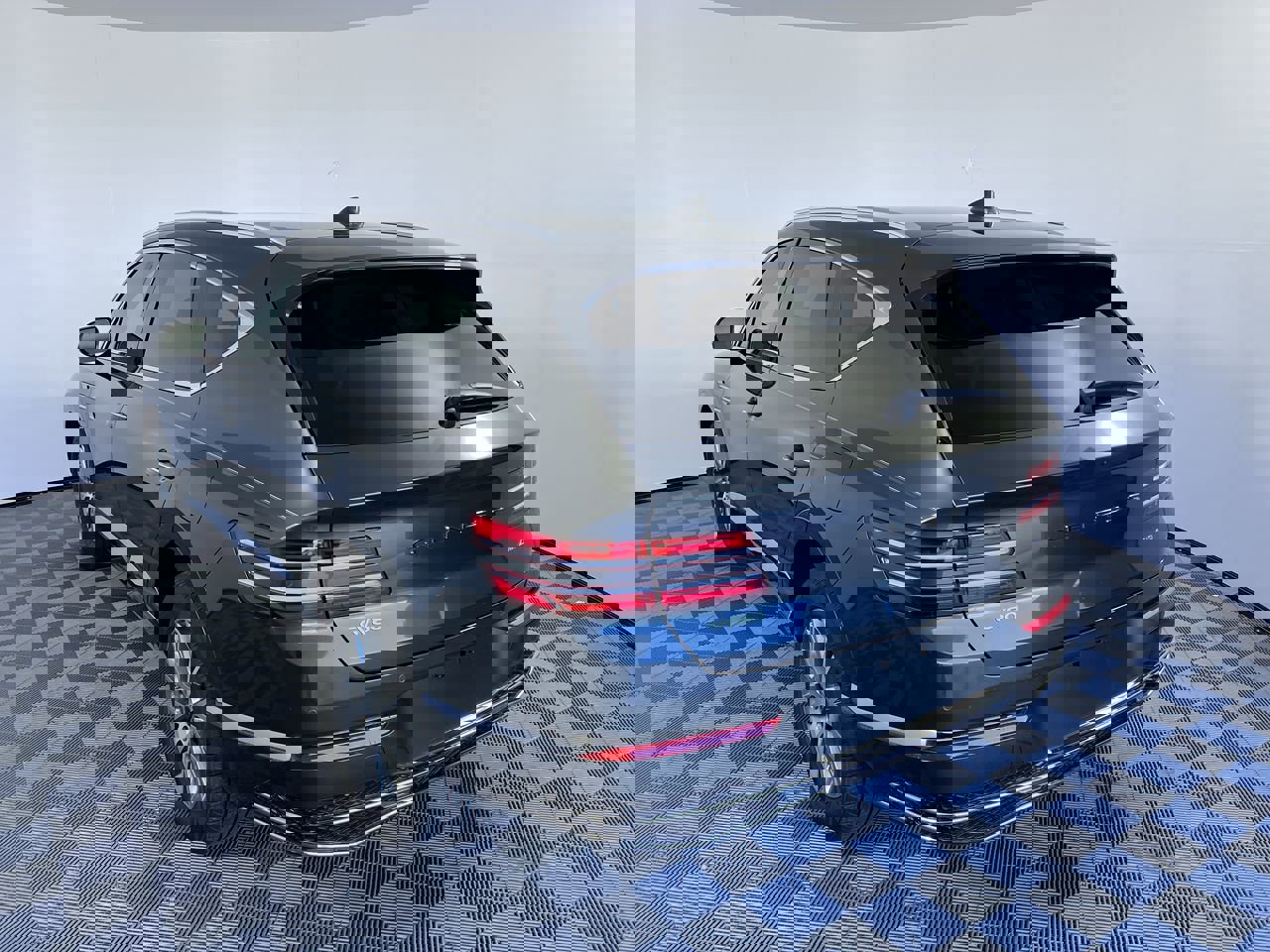 Used 2025 Genesis GV80 2.5T Standard image 5