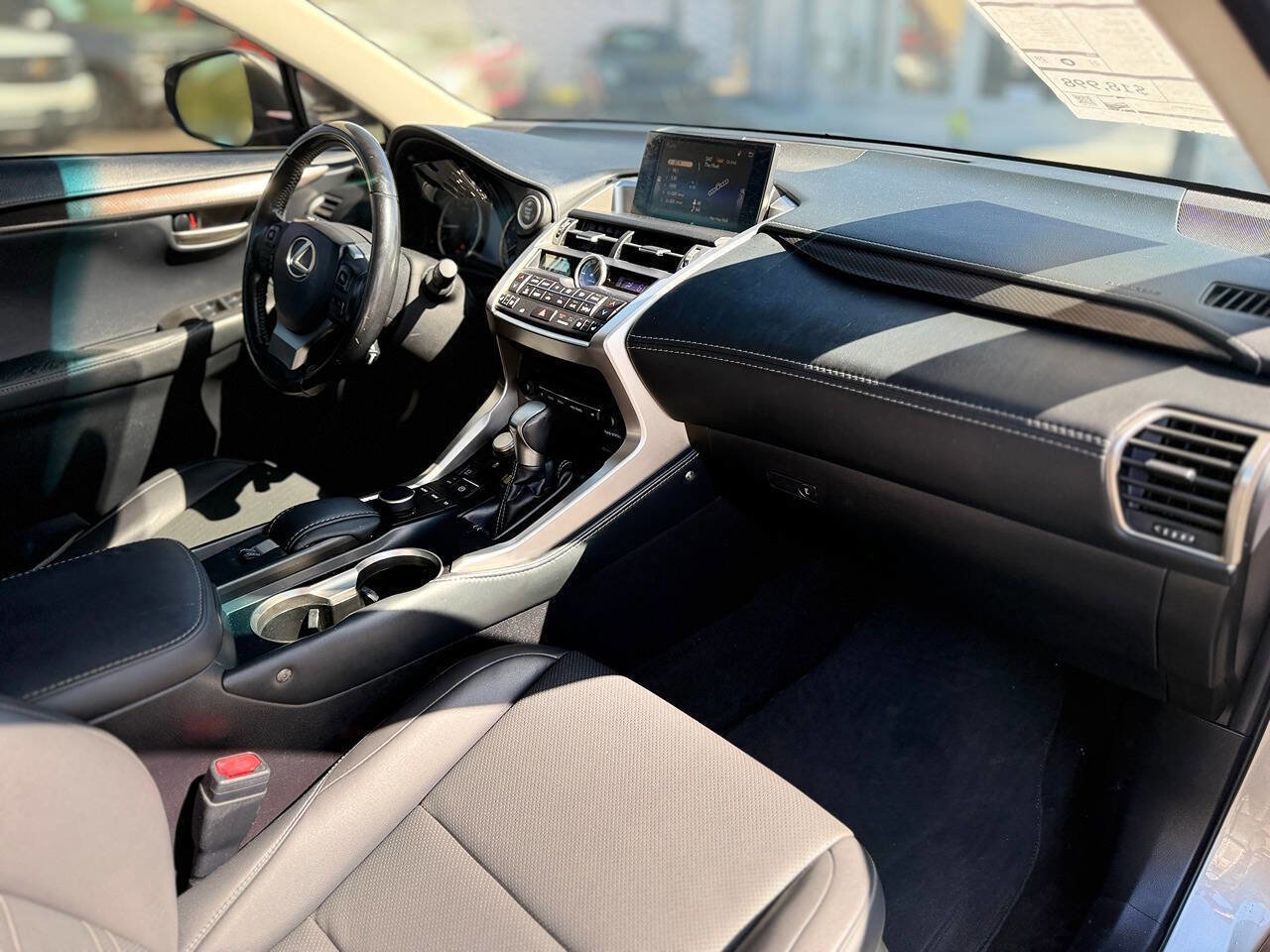 Used 2016 Lexus NX 200t FWD image 19