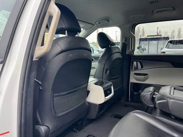 Certified 2024 Kia Carnival LX image 11