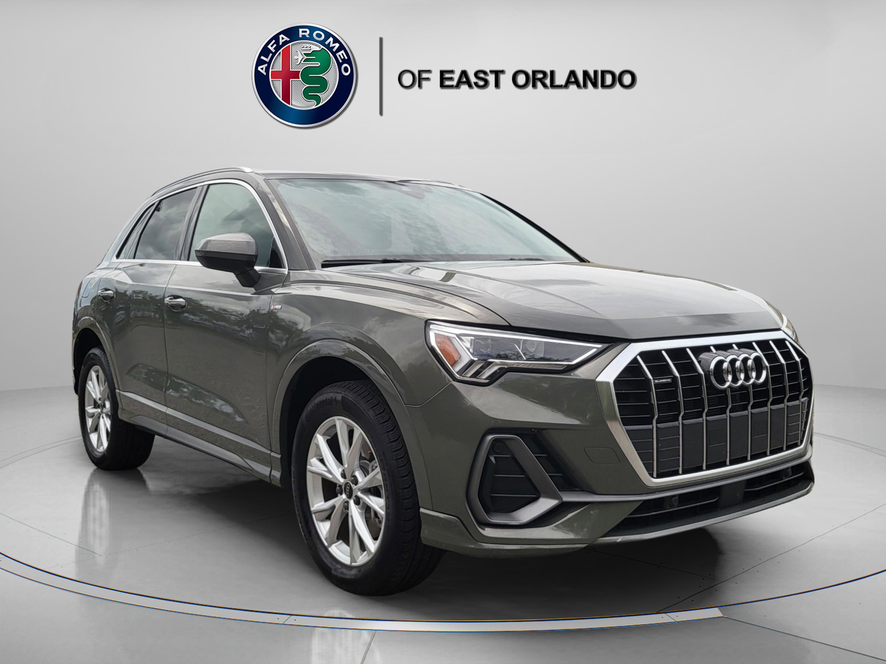 Used 2025 Audi Q3 2.0T Premium image 1