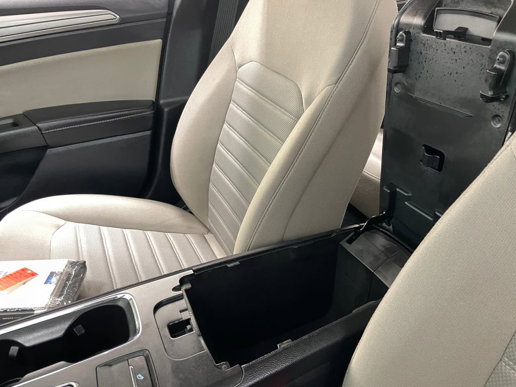 Used 2020 Ford Fusion S image 29