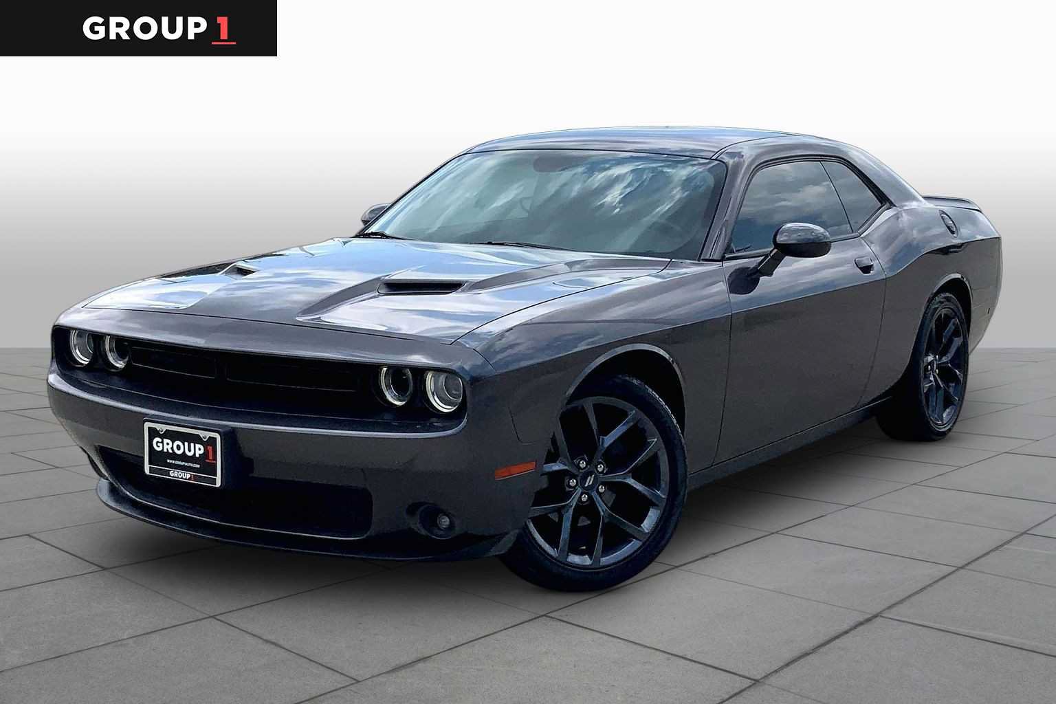 Used 2021 Dodge Challenger SXT w/ Blacktop Package RWD video 1