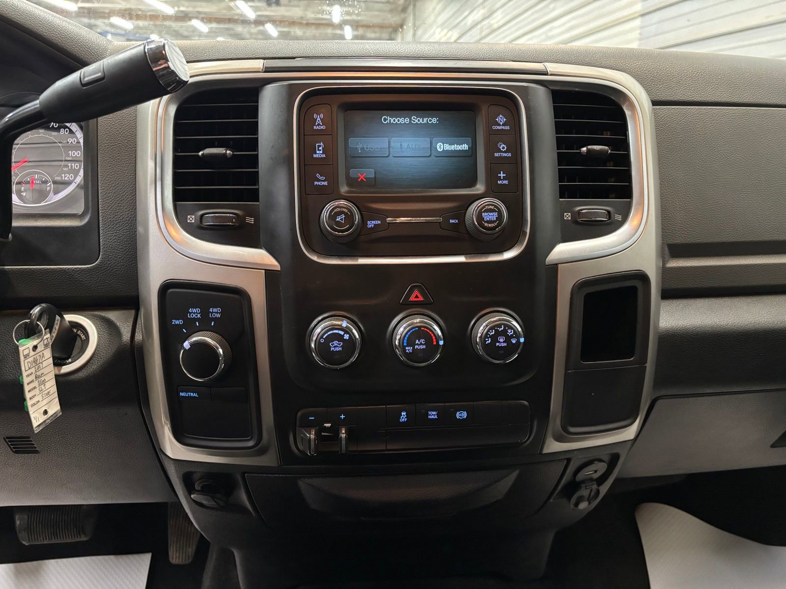 Used 2017 RAM 2500 SLT image 19