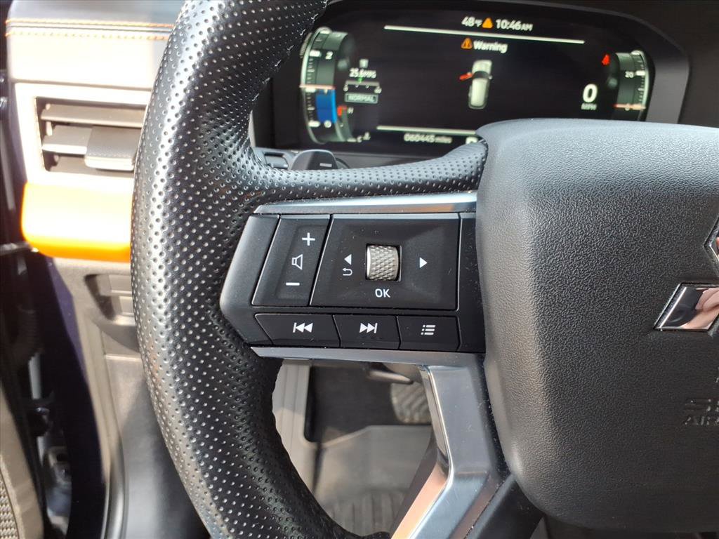 Used 2022 Mitsubishi Outlander SEL image 16