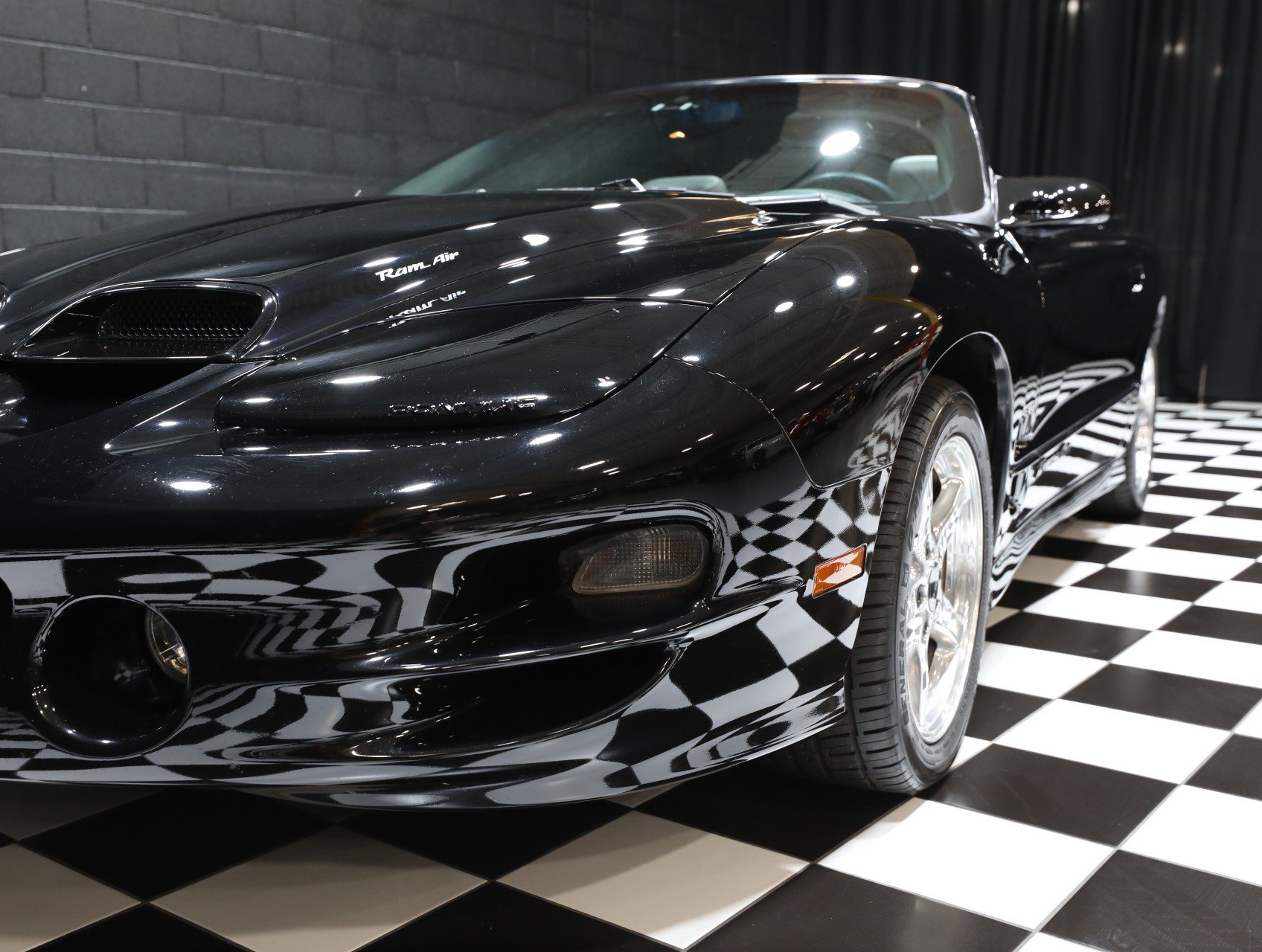 Used 1999 Pontiac Firebird Trans Am RWD image 16