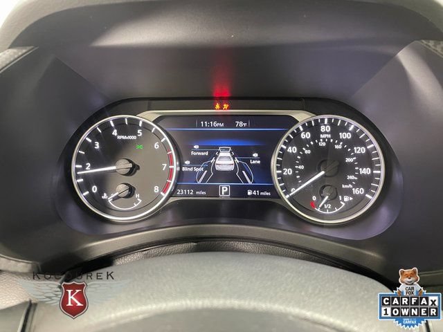 Used 2025 Nissan Sentra SR w/ SR Premium Package FWD image 16