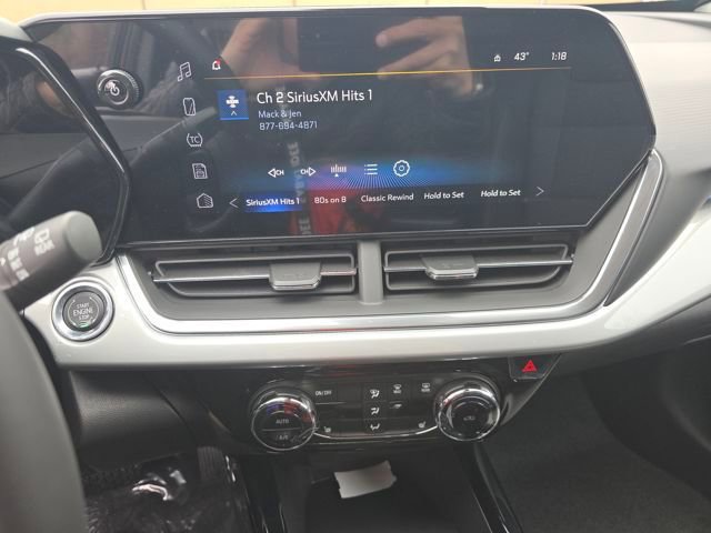 New 2026 Chevrolet Trax LT w/ Midnight Edition image 7