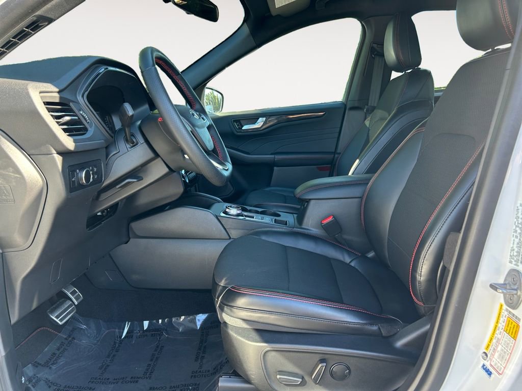 Used 2023 Ford Escape ST-Line w/ Tech Pack #1 image 16