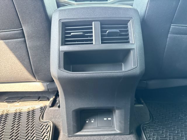 Used 2023 Volkswagen Atlas Cross Sport SE AWD/4WD image 30