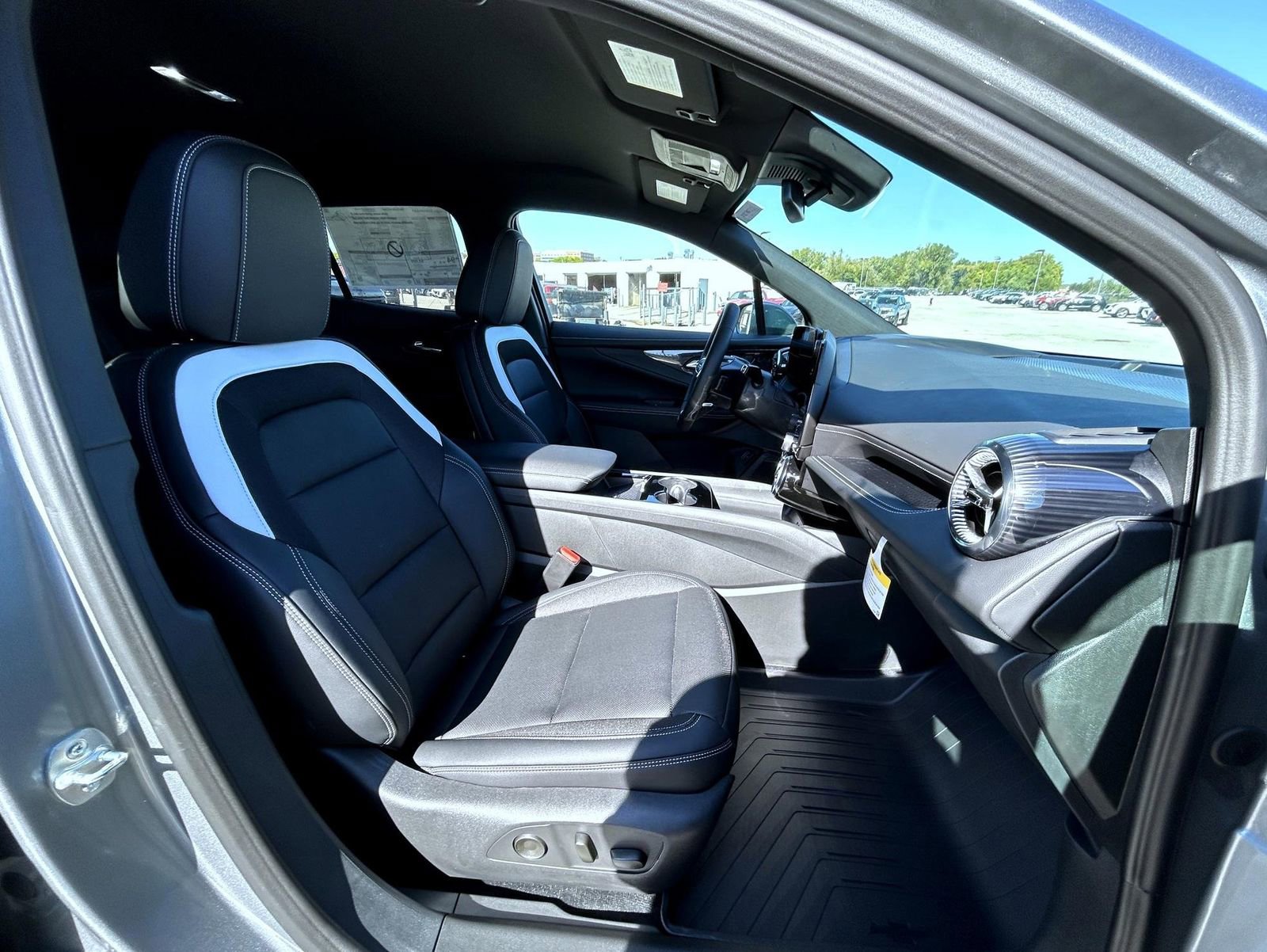 New 2026 Chevrolet Blazer EV LT image 15