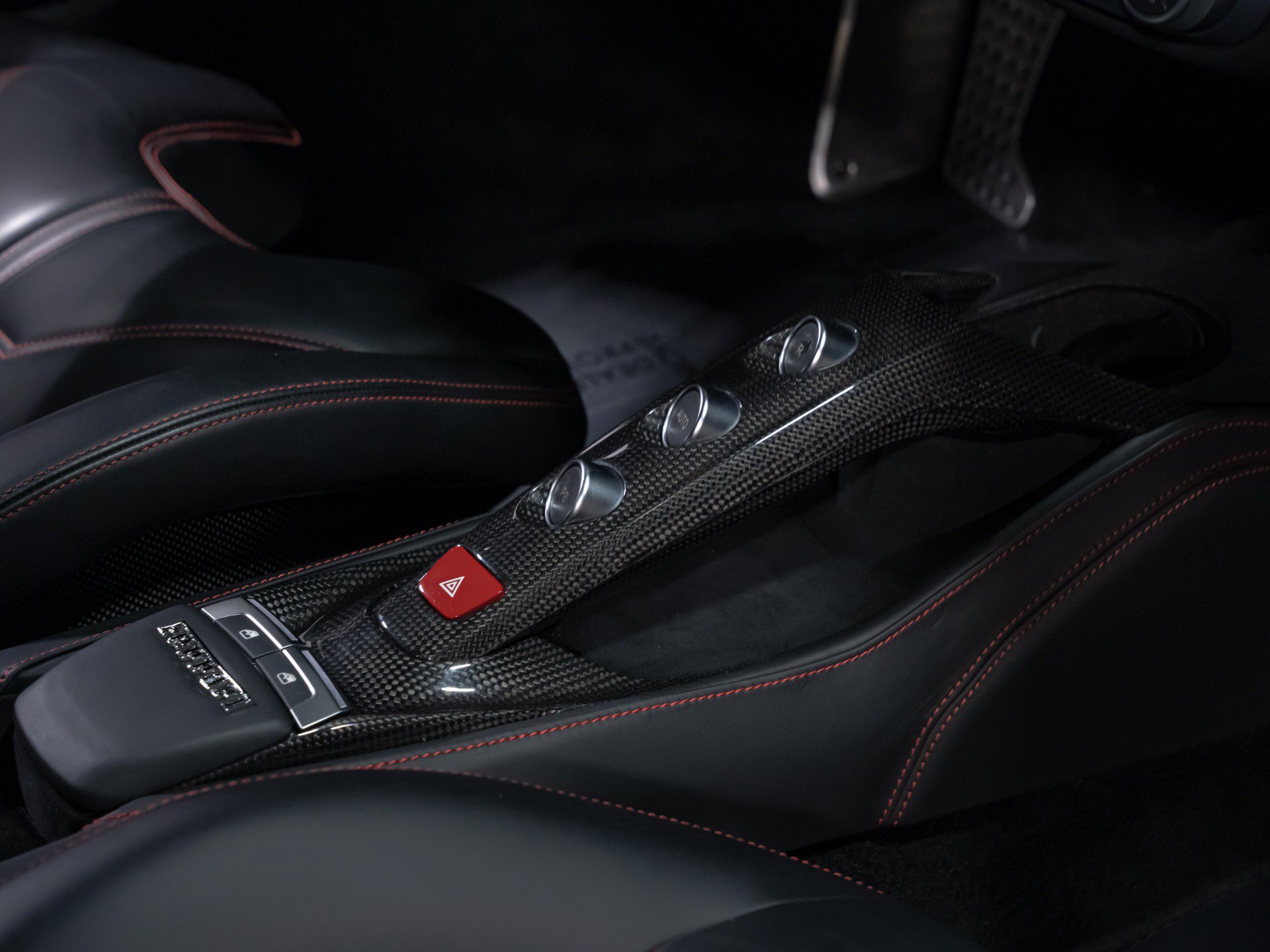Used 2016 Ferrari 488 GTB RWD image 71