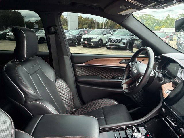 Used 2022 Jeep Grand Cherokee L Summit w/ Advanced Protech Group IV AWD/4WD image 10