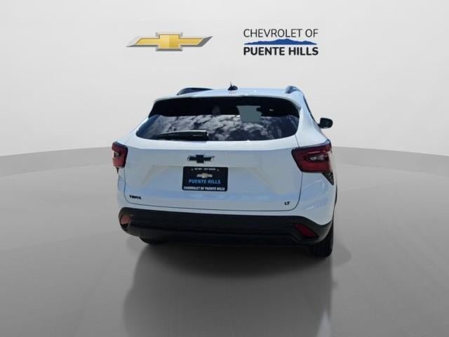 New 2026 Chevrolet Trax LT w/ Midnight Edition FWD image 7