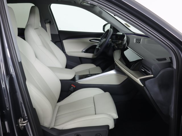 Certified 2025 Audi Q5 Premium Plus w/ Premium Plus AWD/4WD image 13