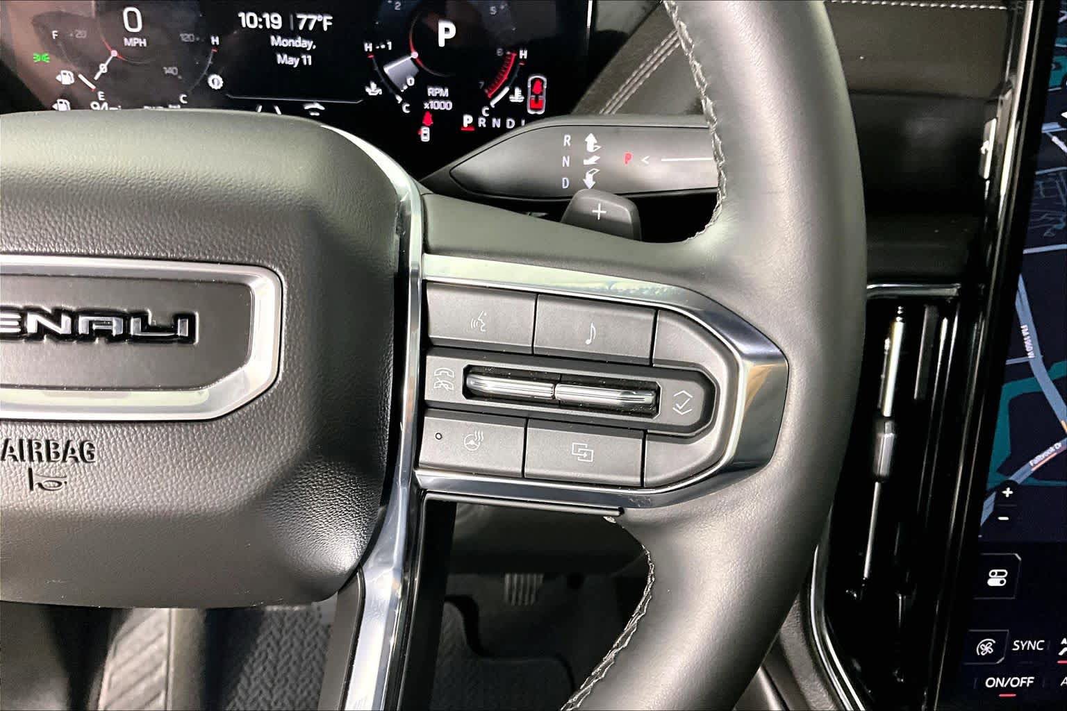 Certified 2025 GMC Yukon Denali AWD/4WD image 24