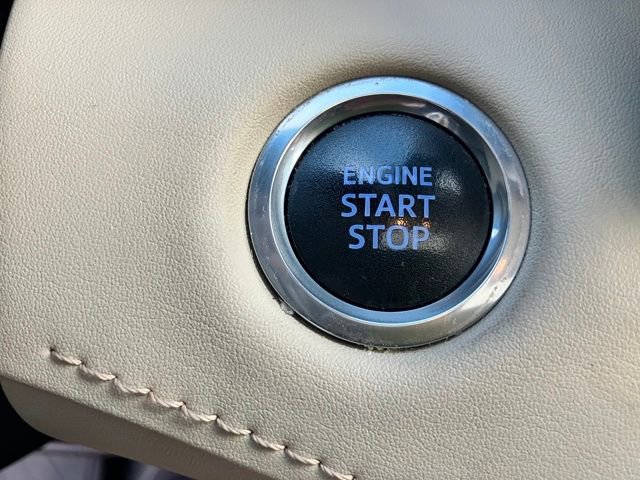 Used 2020 Toyota Highlander Limited video 2