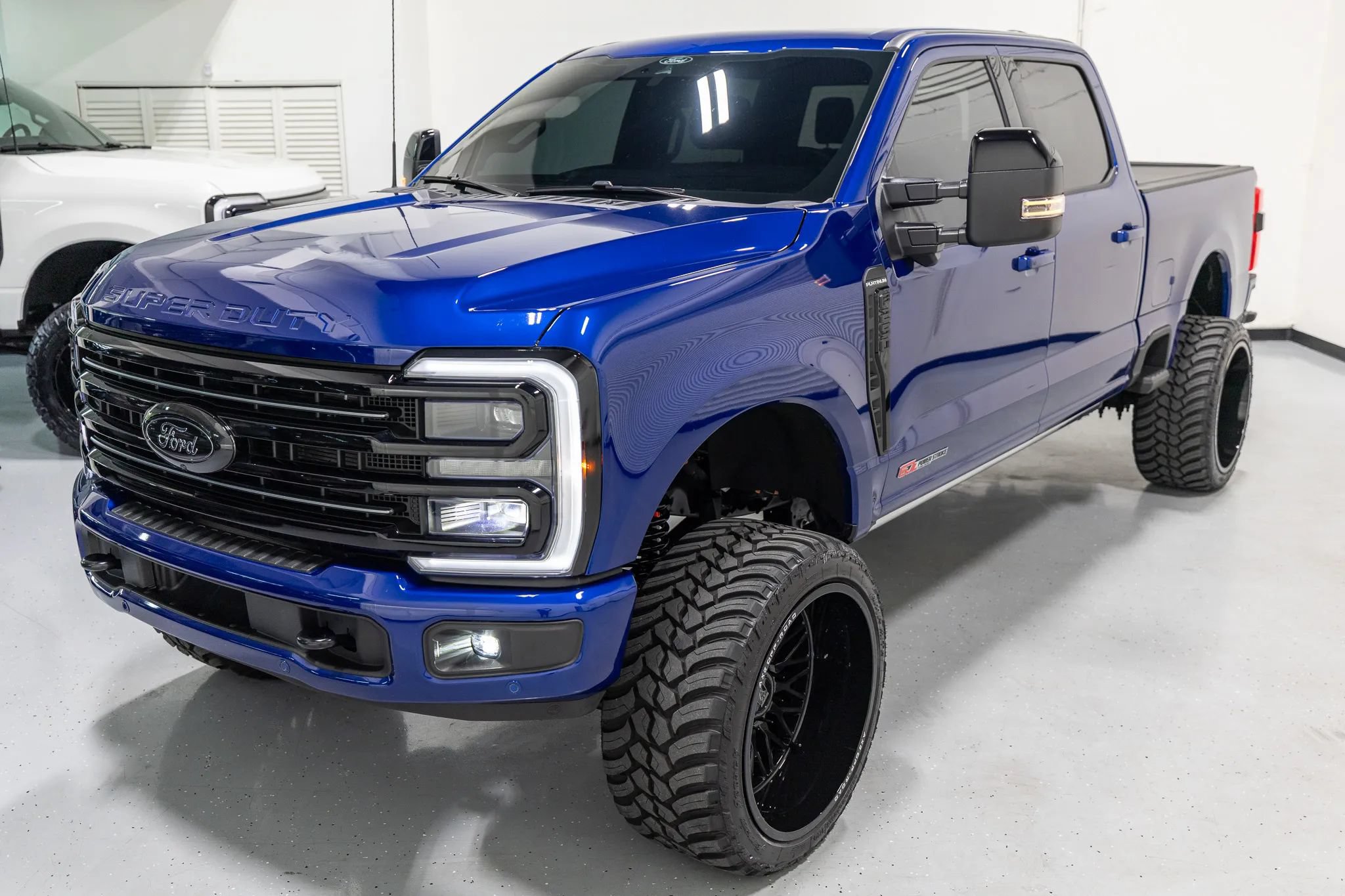 Used 2026 Ford F250 Platinum AWD/4WD image 4