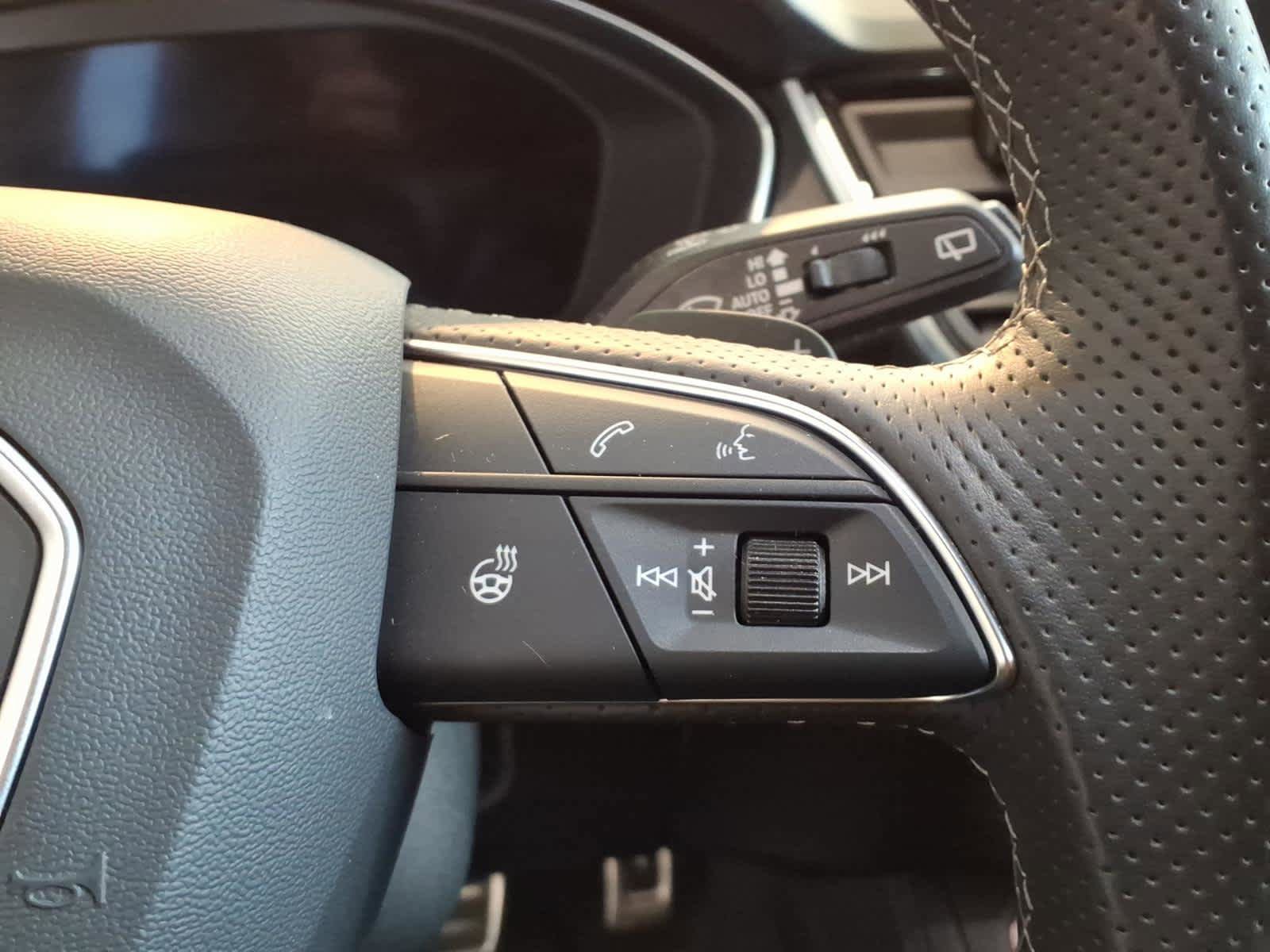 Used 2023 Audi SQ5 Prestige w/ Prestige Package AWD/4WD image 16