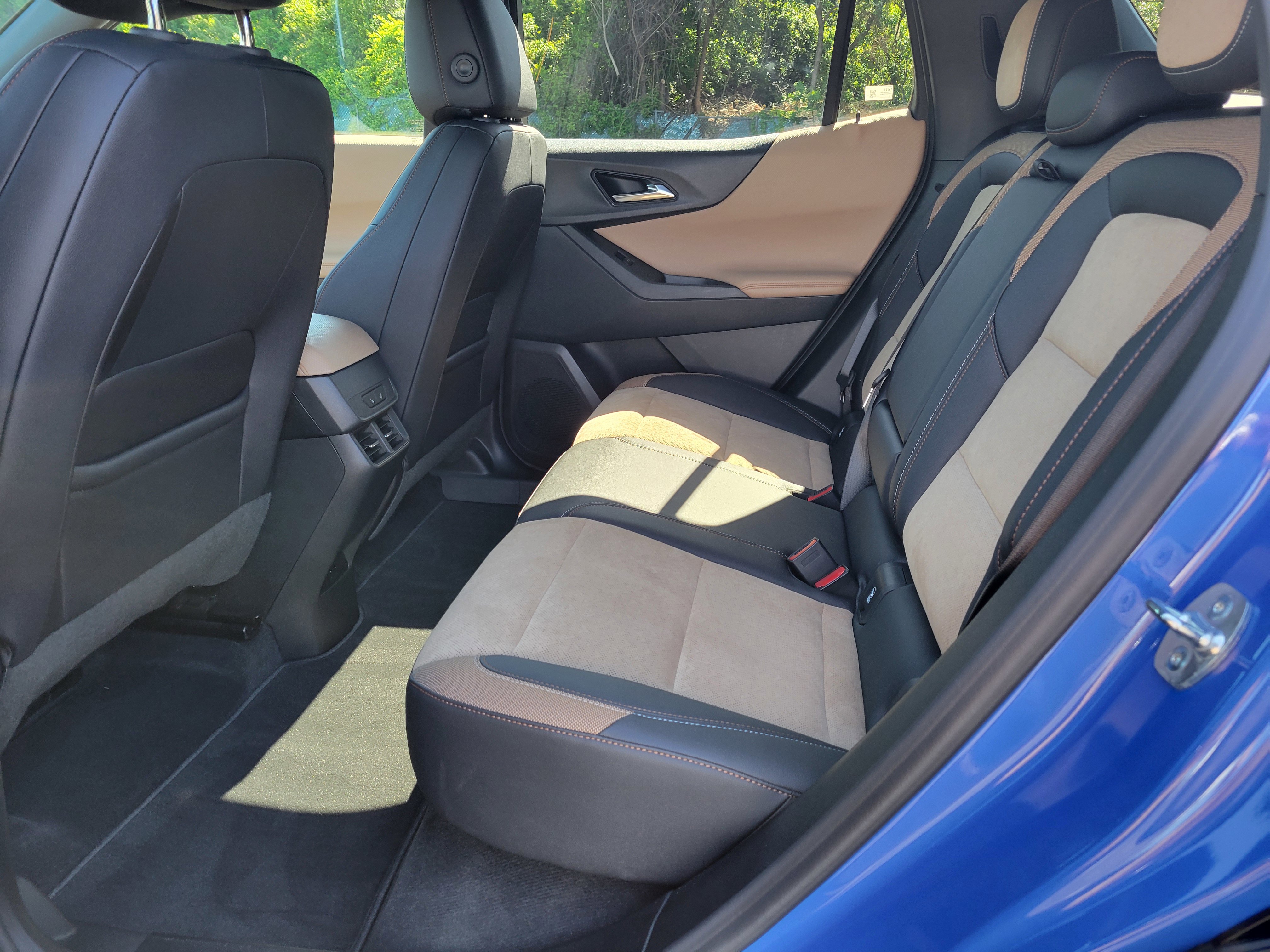 Certified 2026 Chevrolet Equinox ACTIV w/ Convenience Package III image 35