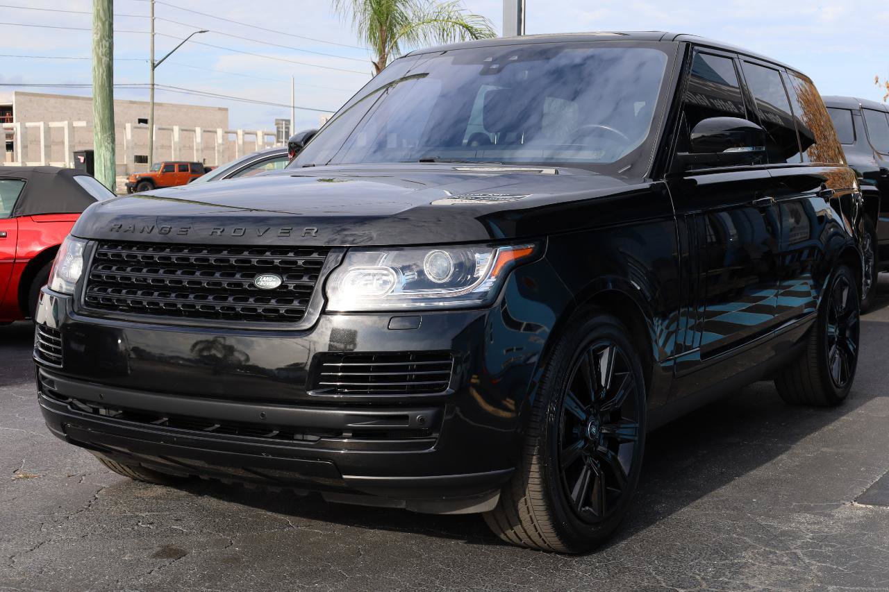 Used 2017 Land Rover Range Rover HSE AWD/4WD image 2