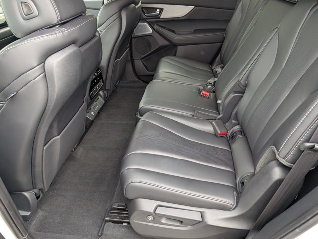 Used 2025 Acura MDX w/ Technology Package image 28
