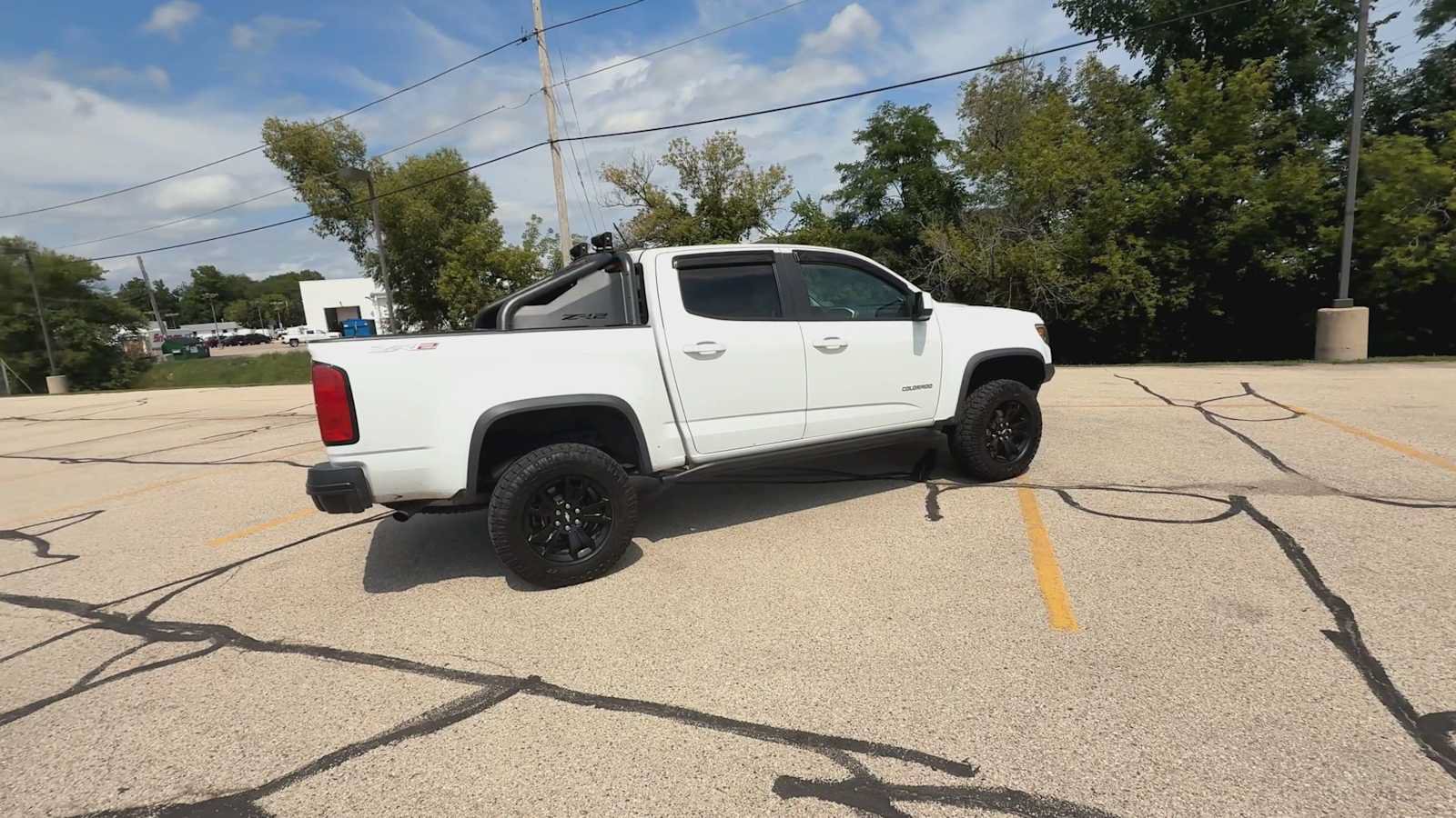 Certified 2019 Chevrolet Colorado ZR2 w/ ZR2 Dusk Special Edition AWD/4WD image 8