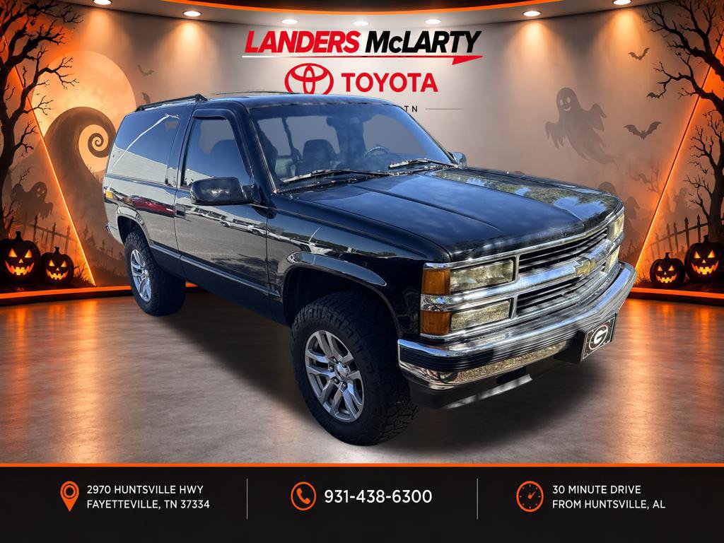 Used 1995 Chevrolet Tahoe 4WD 2-Door image 3