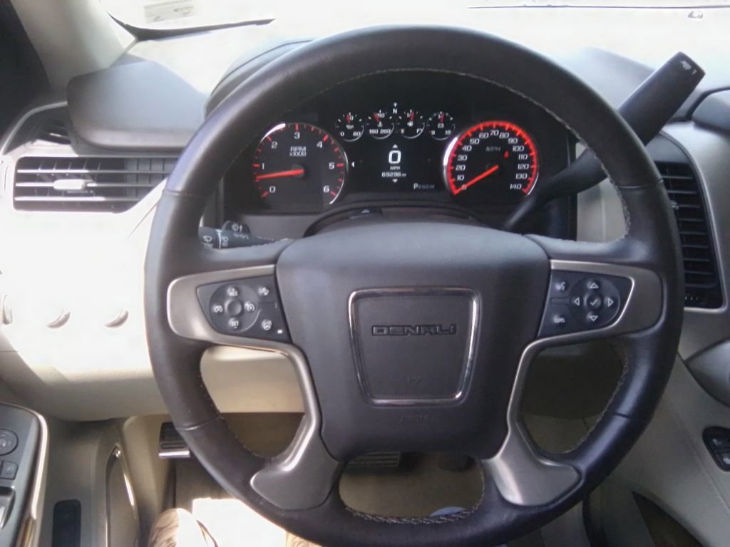 Used 2016 GMC Yukon XL Denali w/ Open Road Package image 9