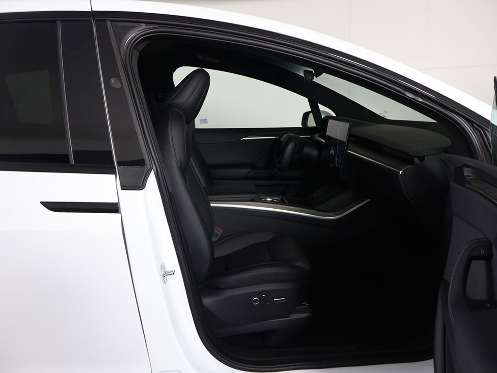 Used 2023 Tesla Model X image 24
