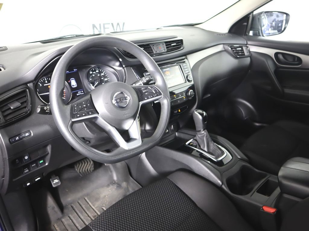 Certified 2020 Nissan Rogue Sport S image 9