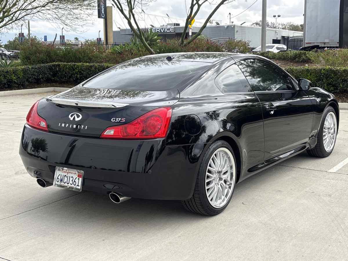 Used 2012 INFINITI G37 Journey w/ Premium Pkg RWD image 3