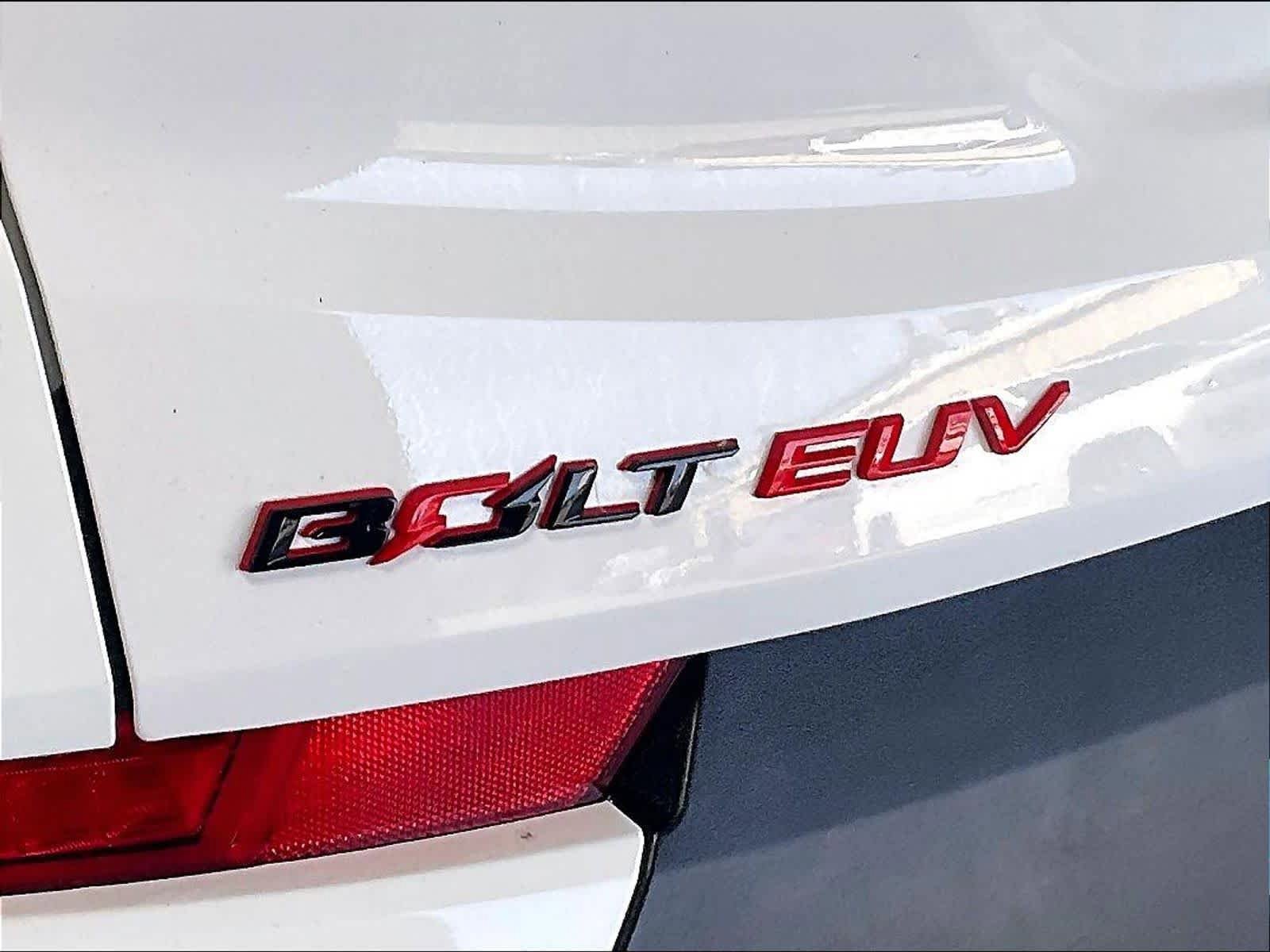 Used 2023 Chevrolet Bolt EUV LT w/ Comfort Package FWD image 27