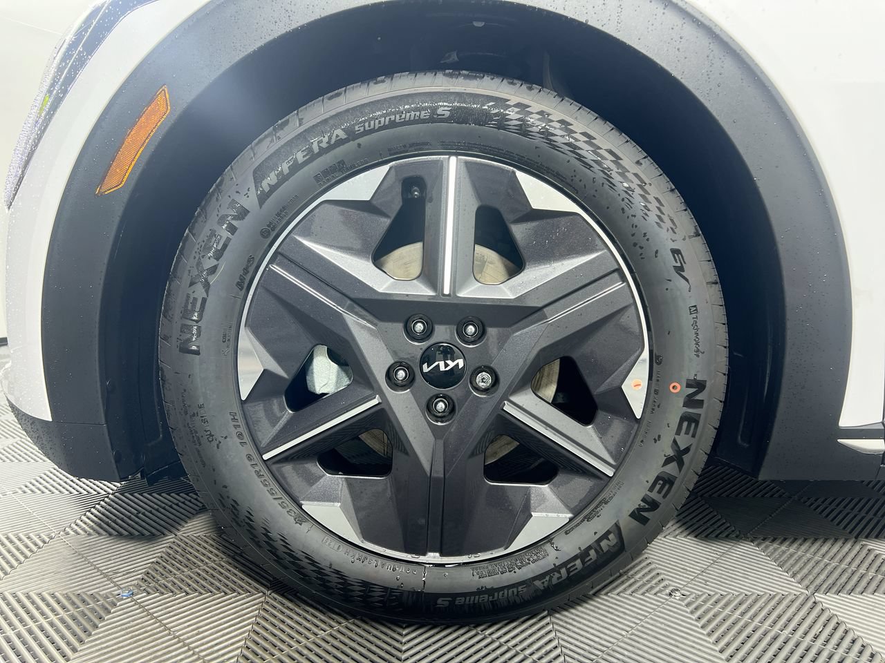 New 2026 Kia EV6 Light RWD image 13