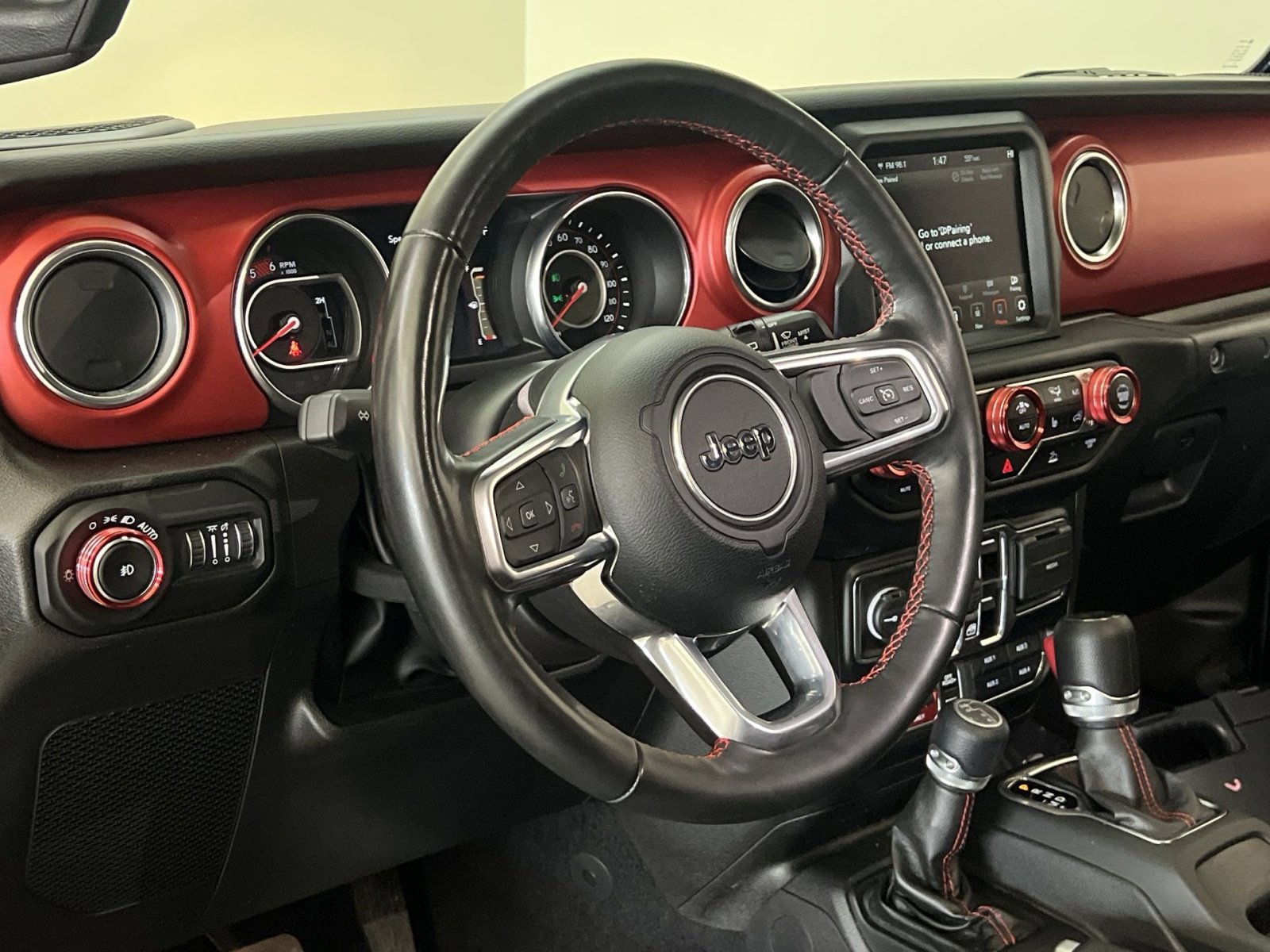 Used 2022 Jeep Wrangler Unlimited Rubicon w/ Cold Weather Group image 14