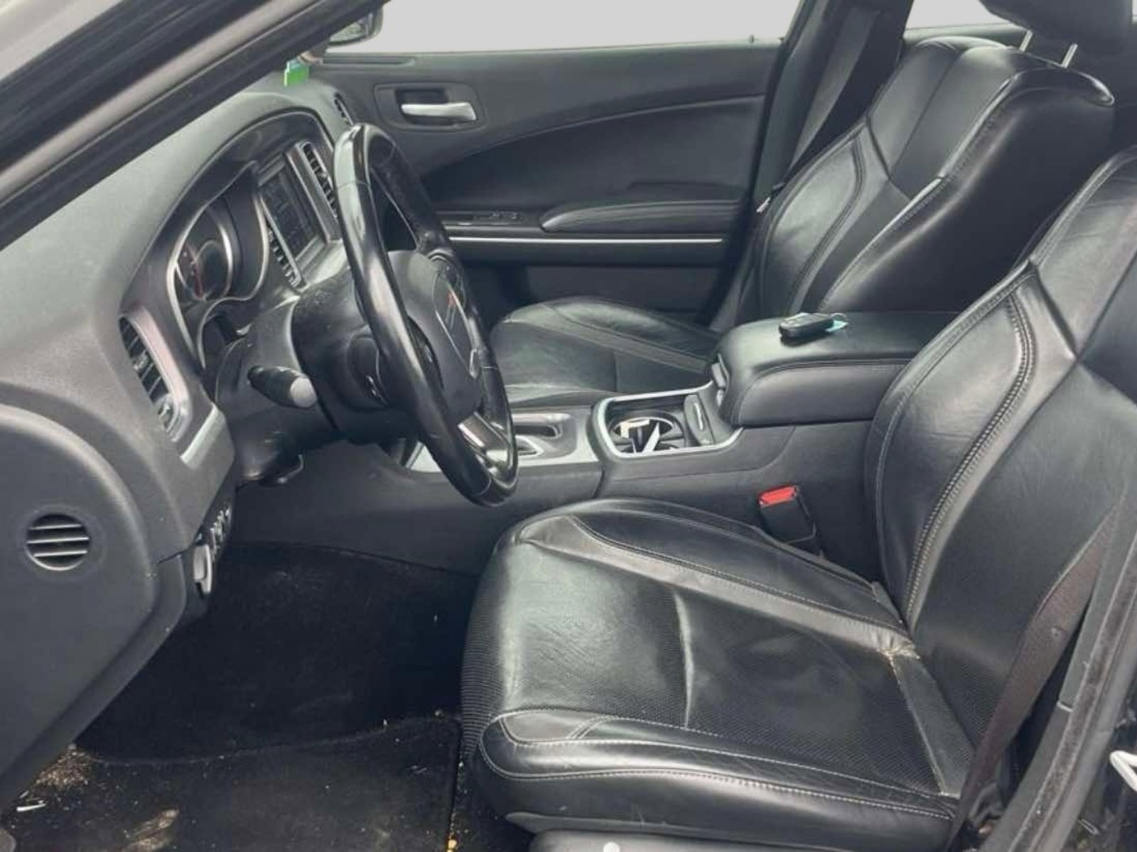 Used 2020 Dodge Charger SXT w/ Leather Interior Group image 3