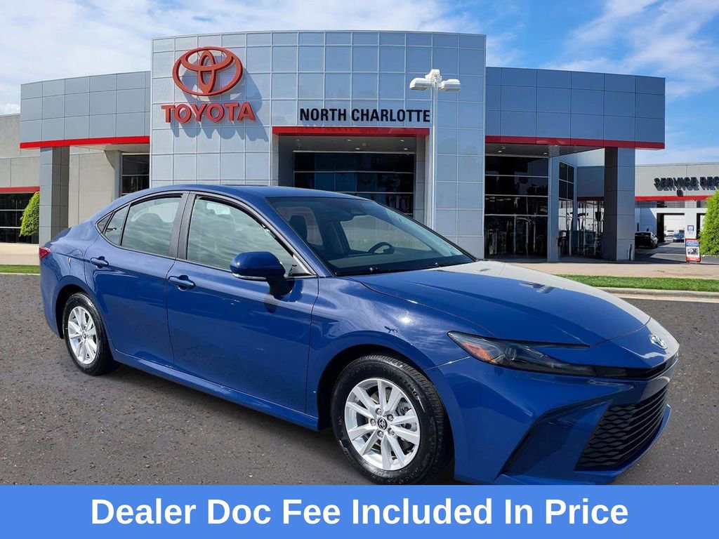 Used 2025 Toyota Camry LE w/ Convenience Package FWD image 1
