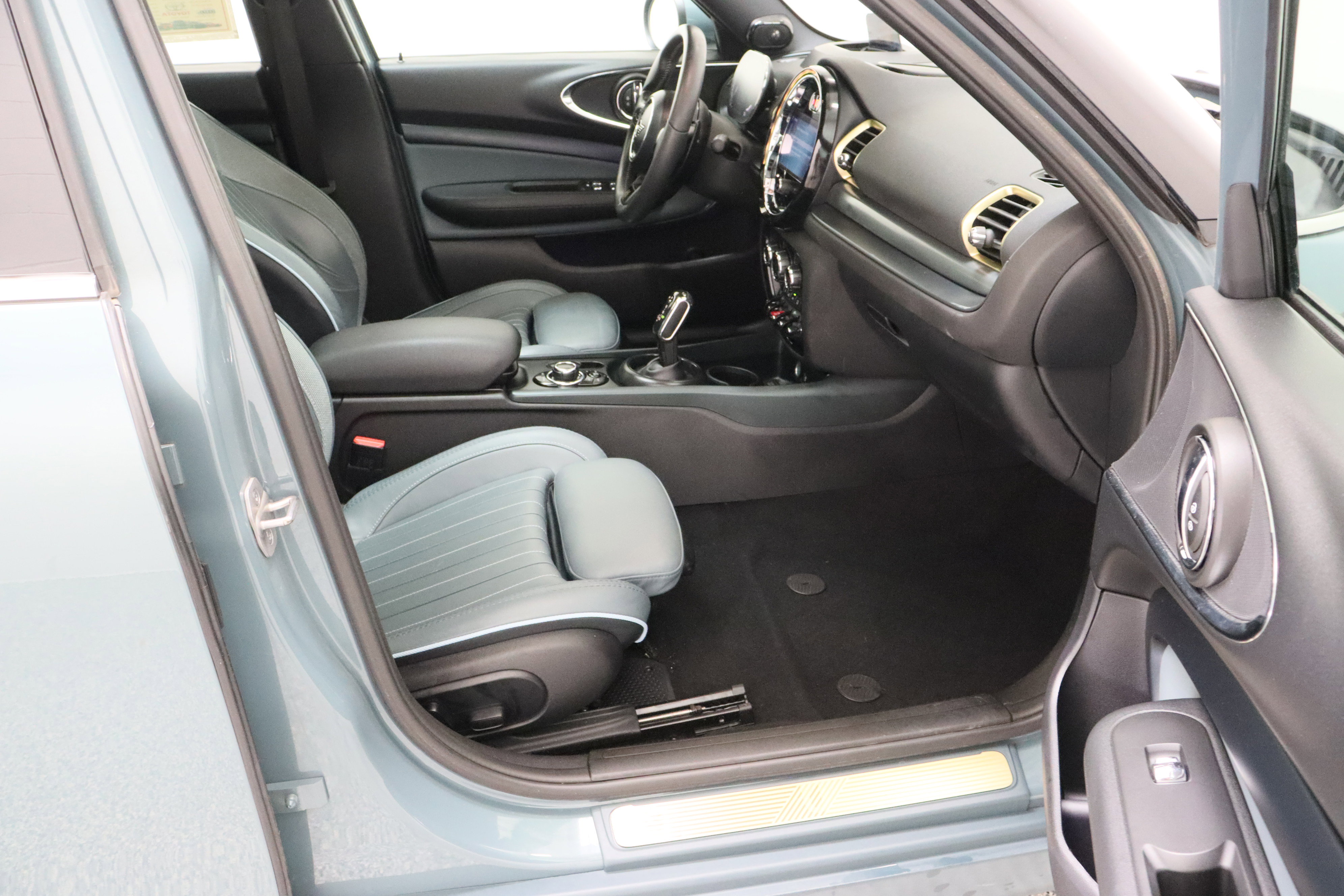 Used 2023 MINI Cooper Clubman S w/ MINI Untold Edition FWD image 40