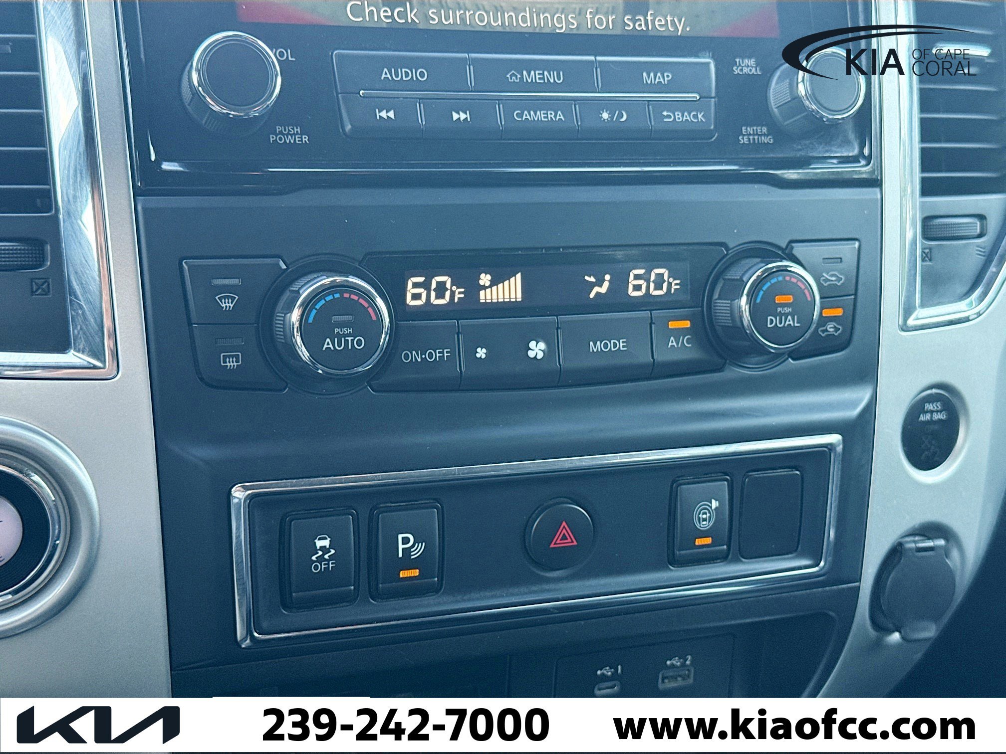 Used 2021 Nissan Titan SV w/ SV Convenience Package image 31