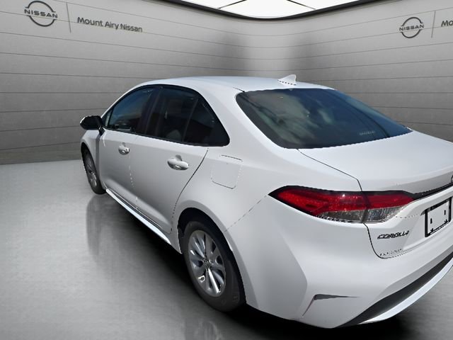 Used 2022 Toyota Corolla LE w/ LE Convenience Package FWD image 6