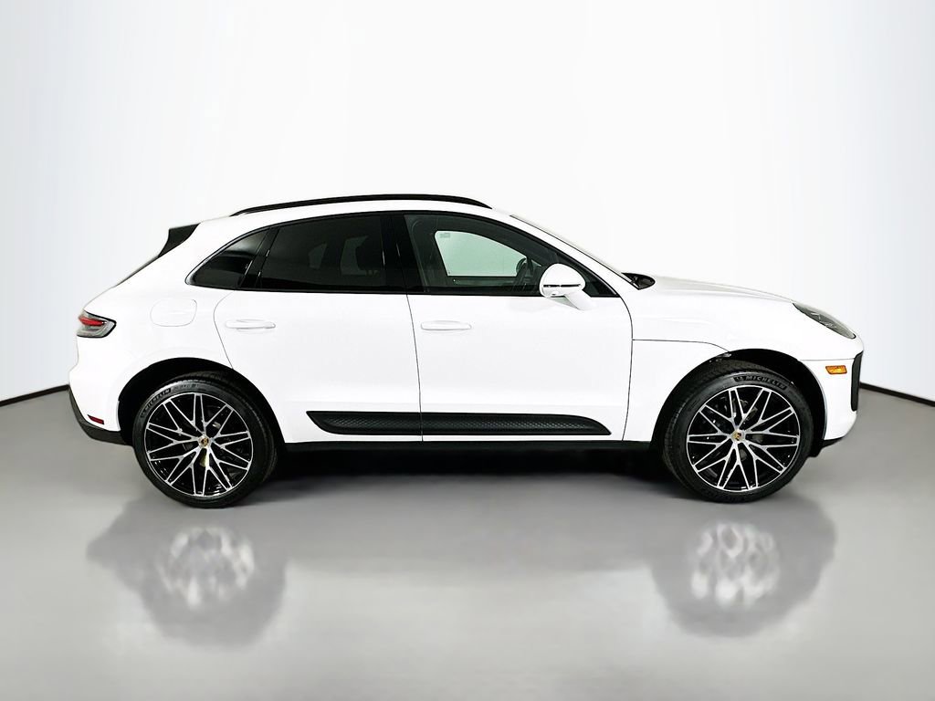 Certified 2026 Porsche Macan image 8