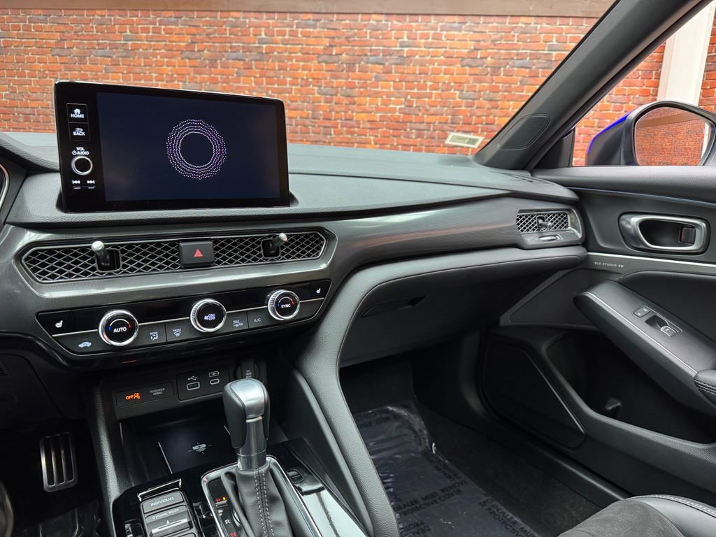 Used 2024 Acura Integra A-Spec image 16