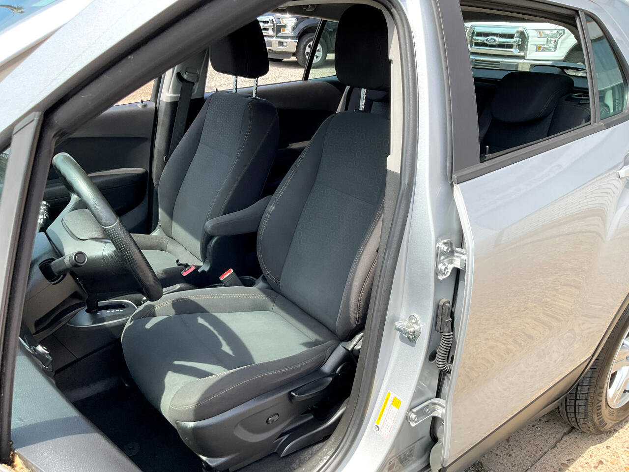 Used 2019 Chevrolet Trax LS image 14