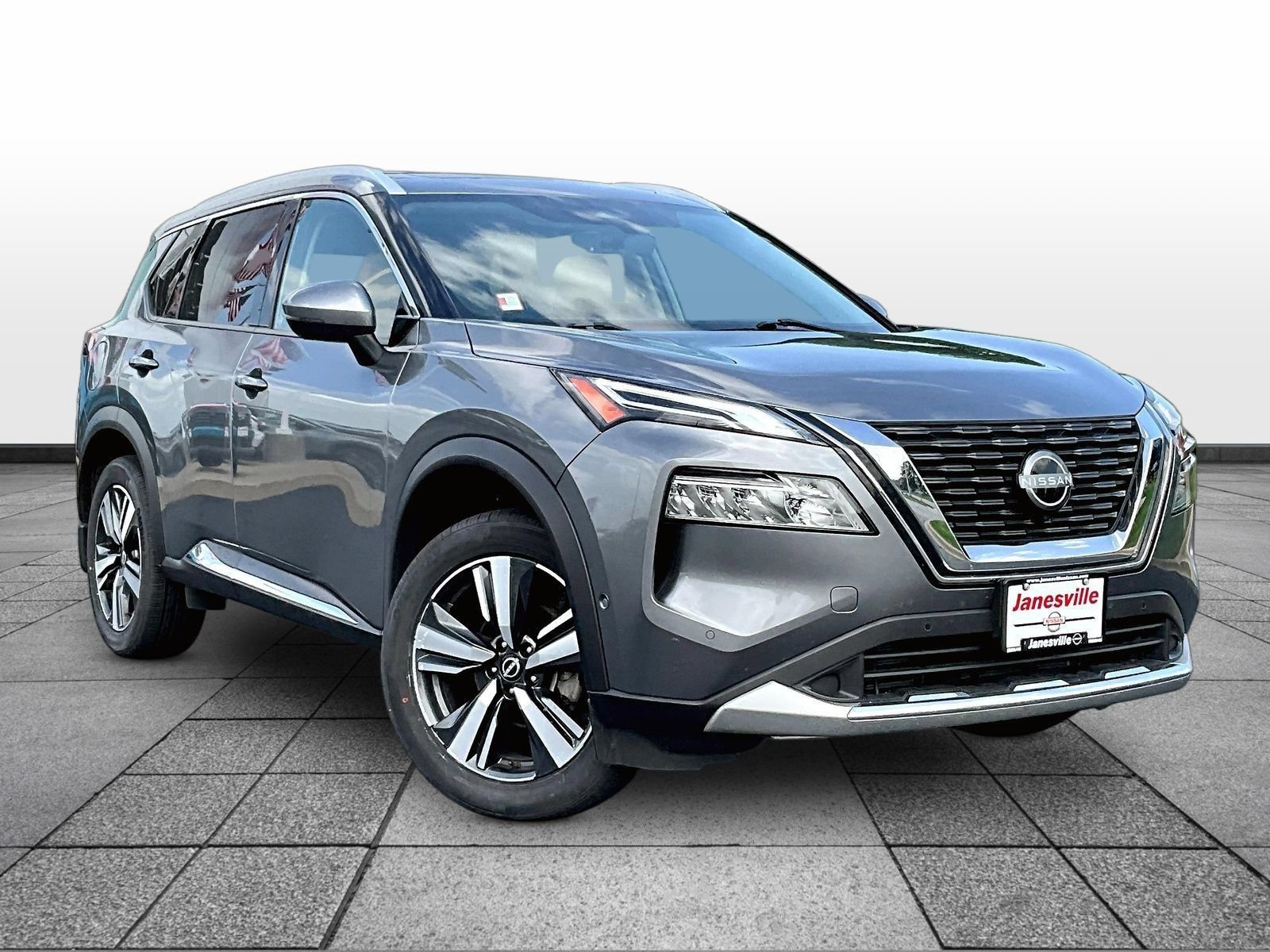 Certified 2023 Nissan Rogue Platinum w/ Platinum Premium Package AWD/4WD image 1