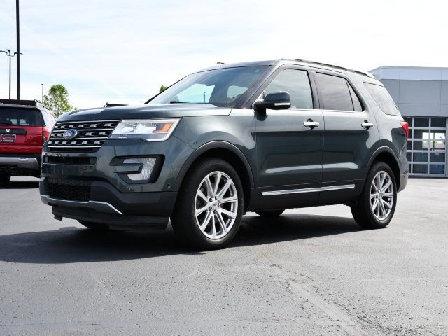 Used 2016 Ford Explorer Limited w/ Equipment Group 301A AWD/4WD image 3