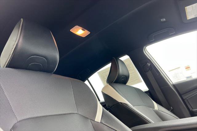 Certified 2025 Toyota Camry SE w/ Convenience Package image 17