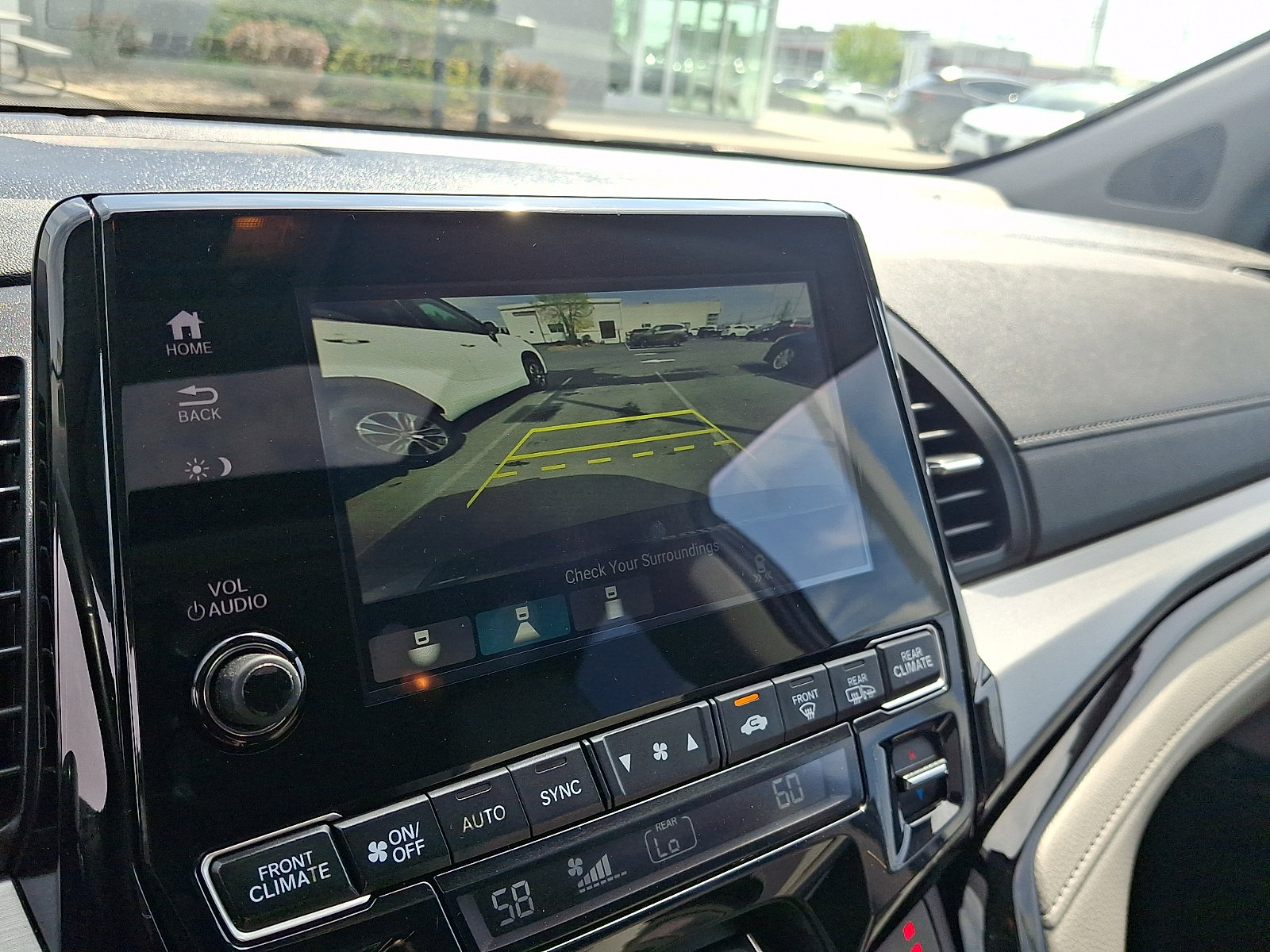 Used 2023 Honda Odyssey Touring image 18