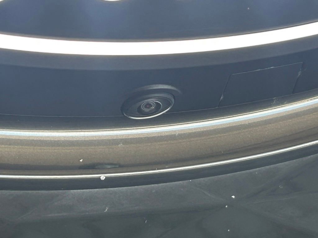 Used 2023 Ford F150 Lightning Platinum image 23